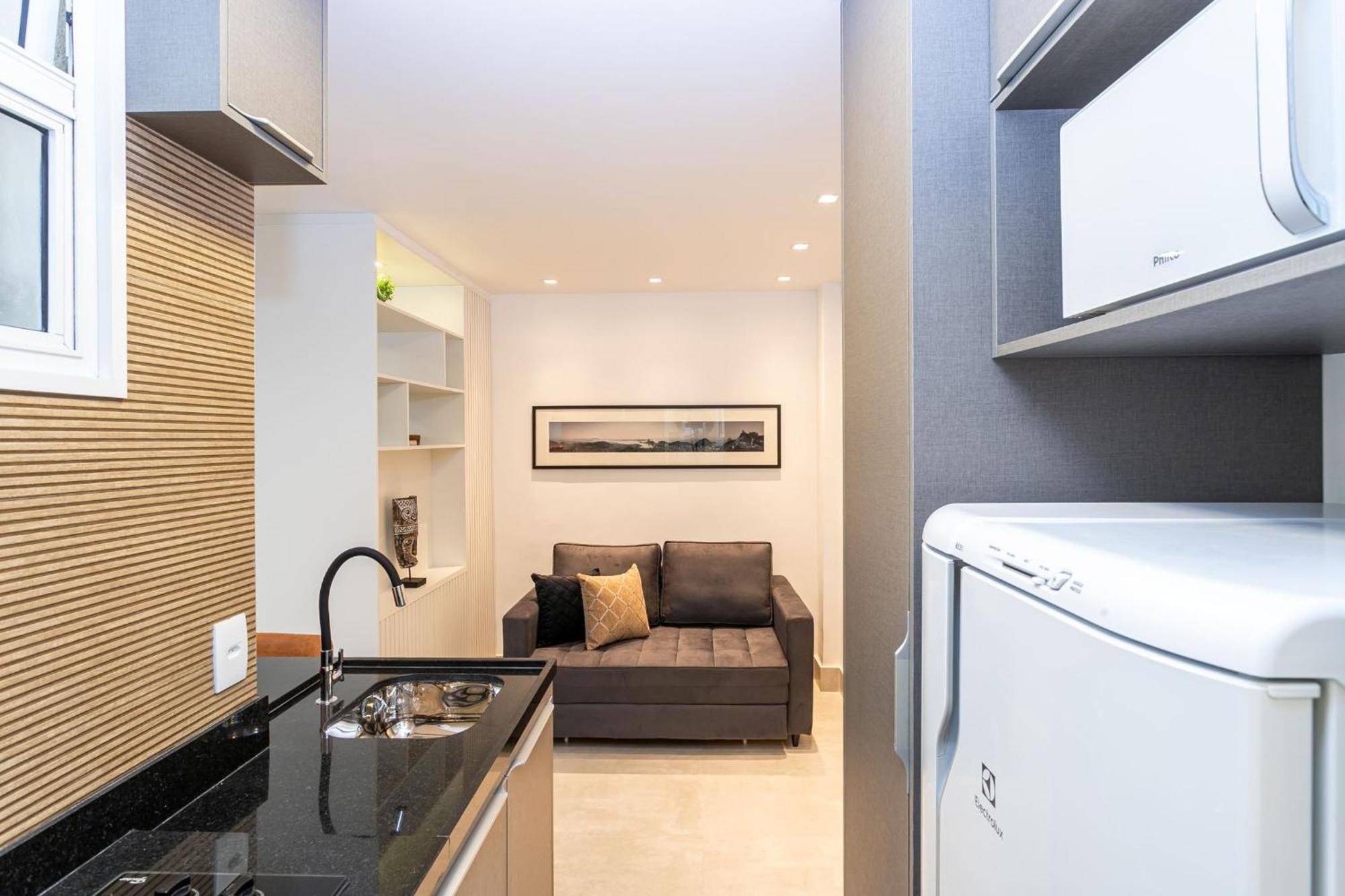 Apartamento Decorado A 500m Da | Hc 827/107 *